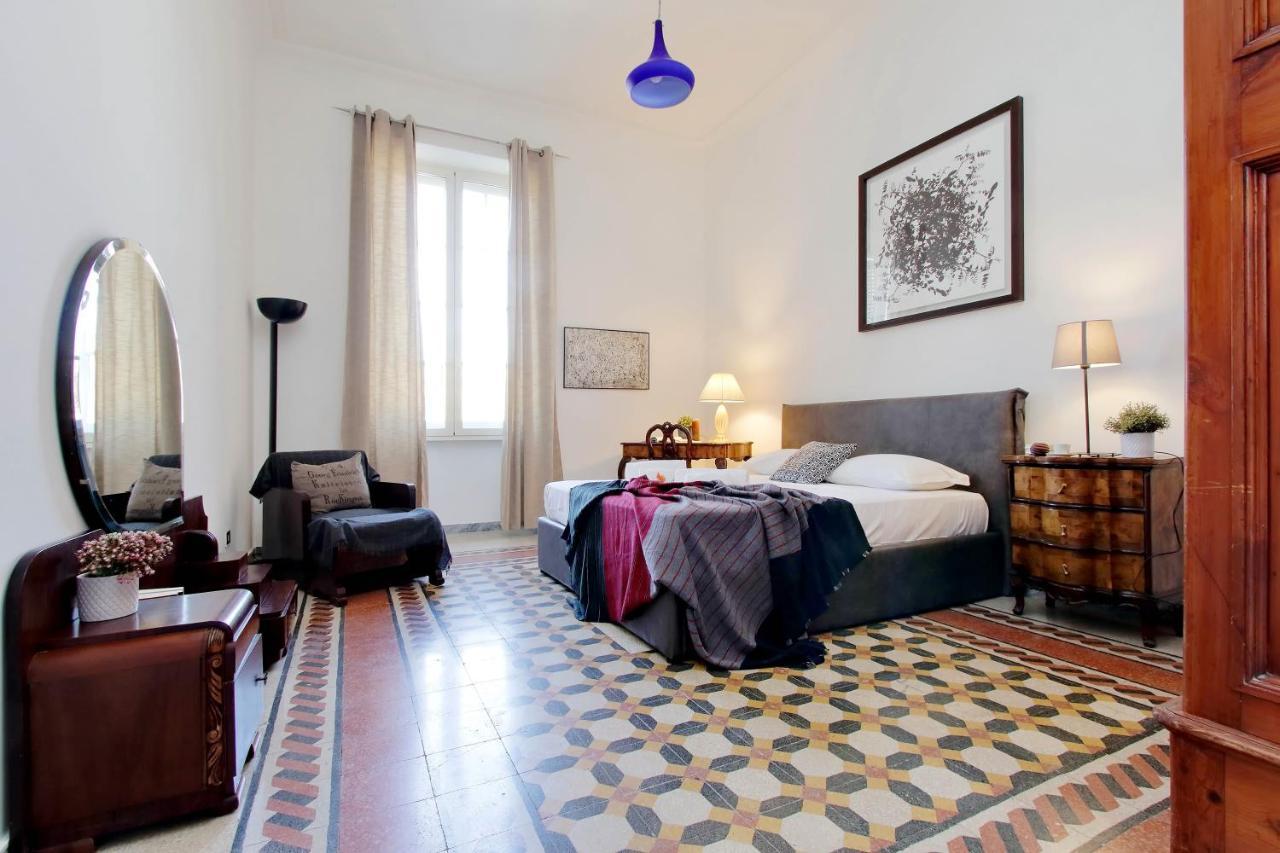 4Bnb - Tiberina Spacious Apartment ローマ エクステリア 写真