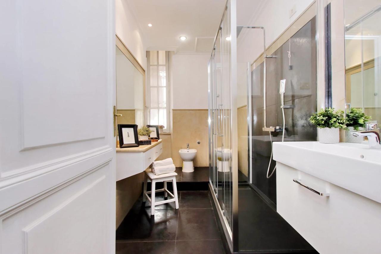 4Bnb - Tiberina Spacious Apartment ローマ エクステリア 写真