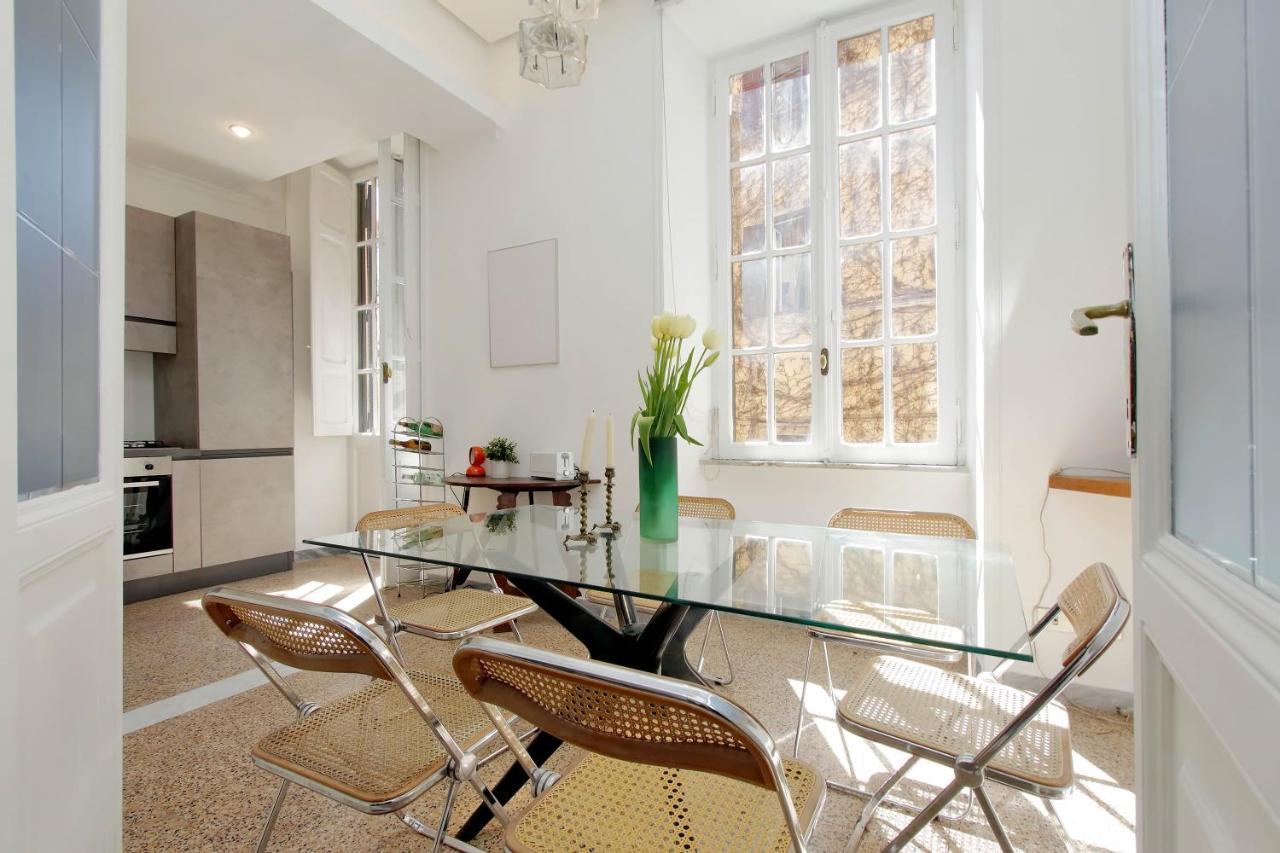 4Bnb - Tiberina Spacious Apartment ローマ エクステリア 写真