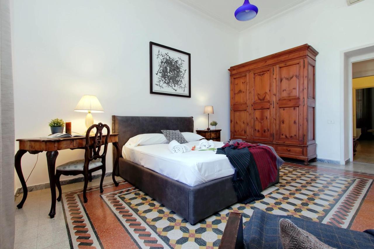 4Bnb - Tiberina Spacious Apartment ローマ エクステリア 写真